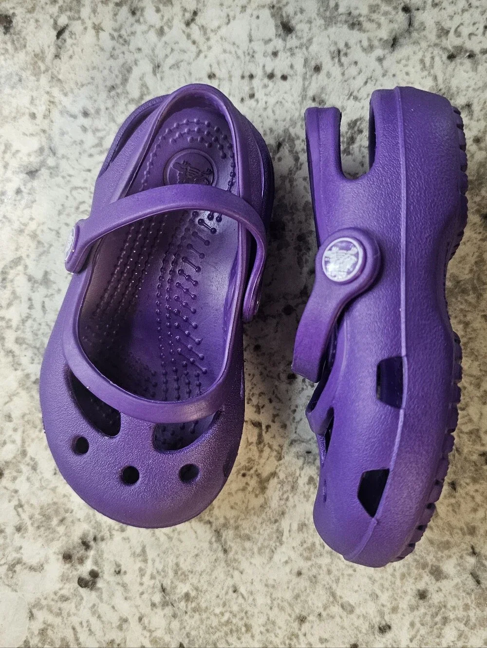 Crocs